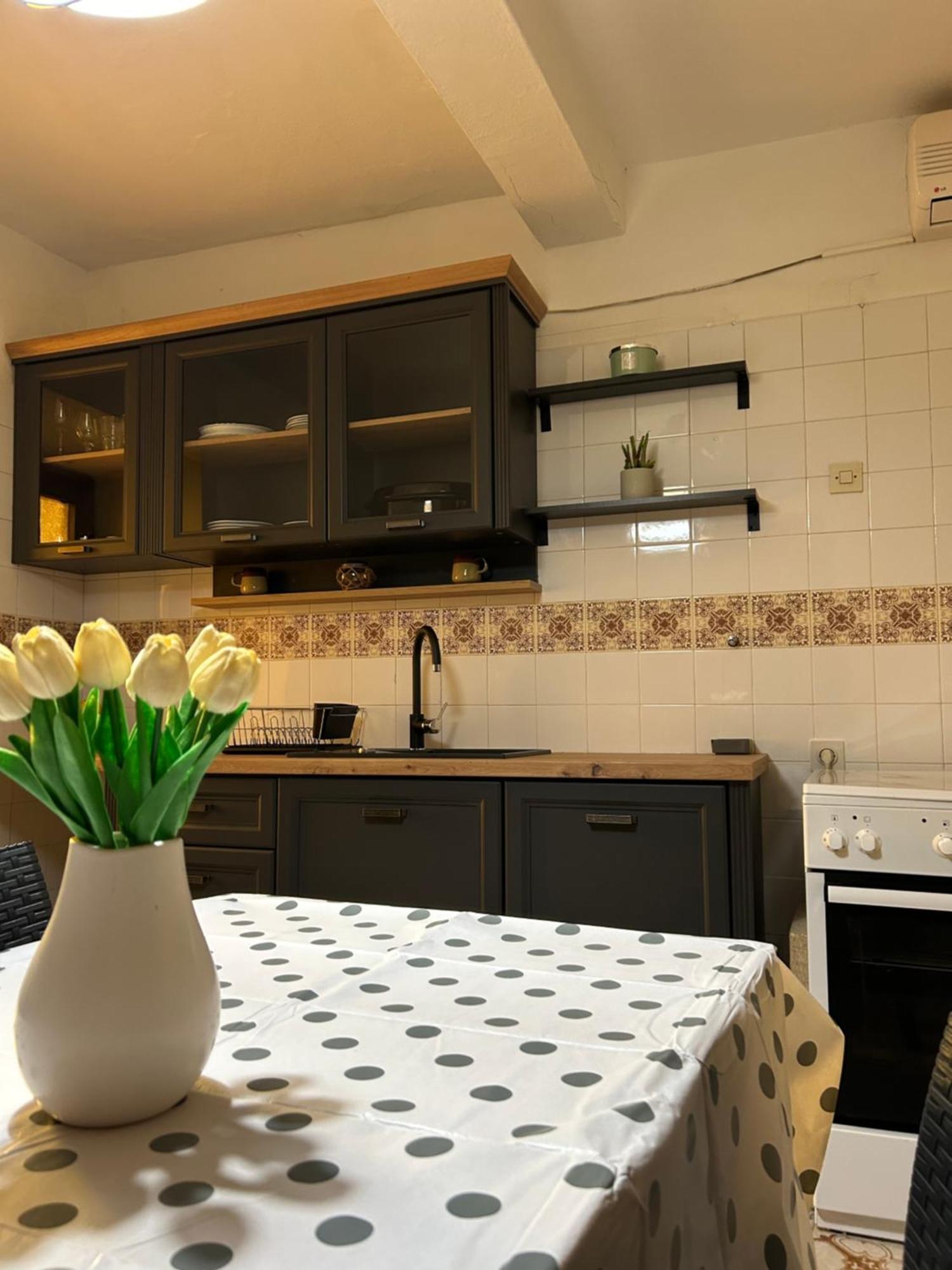 Bolero Guest House Loviste Luaran gambar